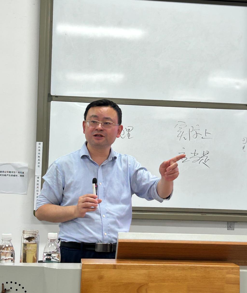 TapTap雷勇教授为公司学子深度解读“现代国家的建构：马基雅维利与霍布斯”